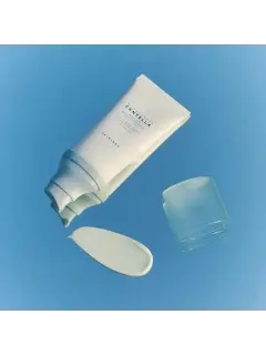 SUERO SOLAR HYALU CICA SPF50 MADAGASCAR SKIN1004