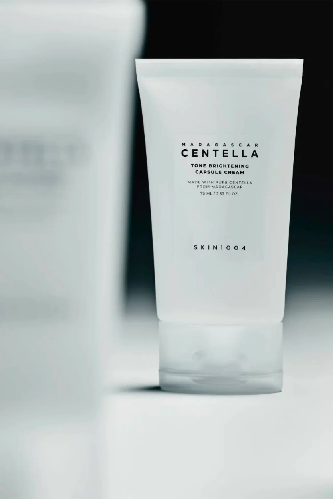 TONE BRIGHTENING CAPSULE CREAM 75ML - Imagen 2