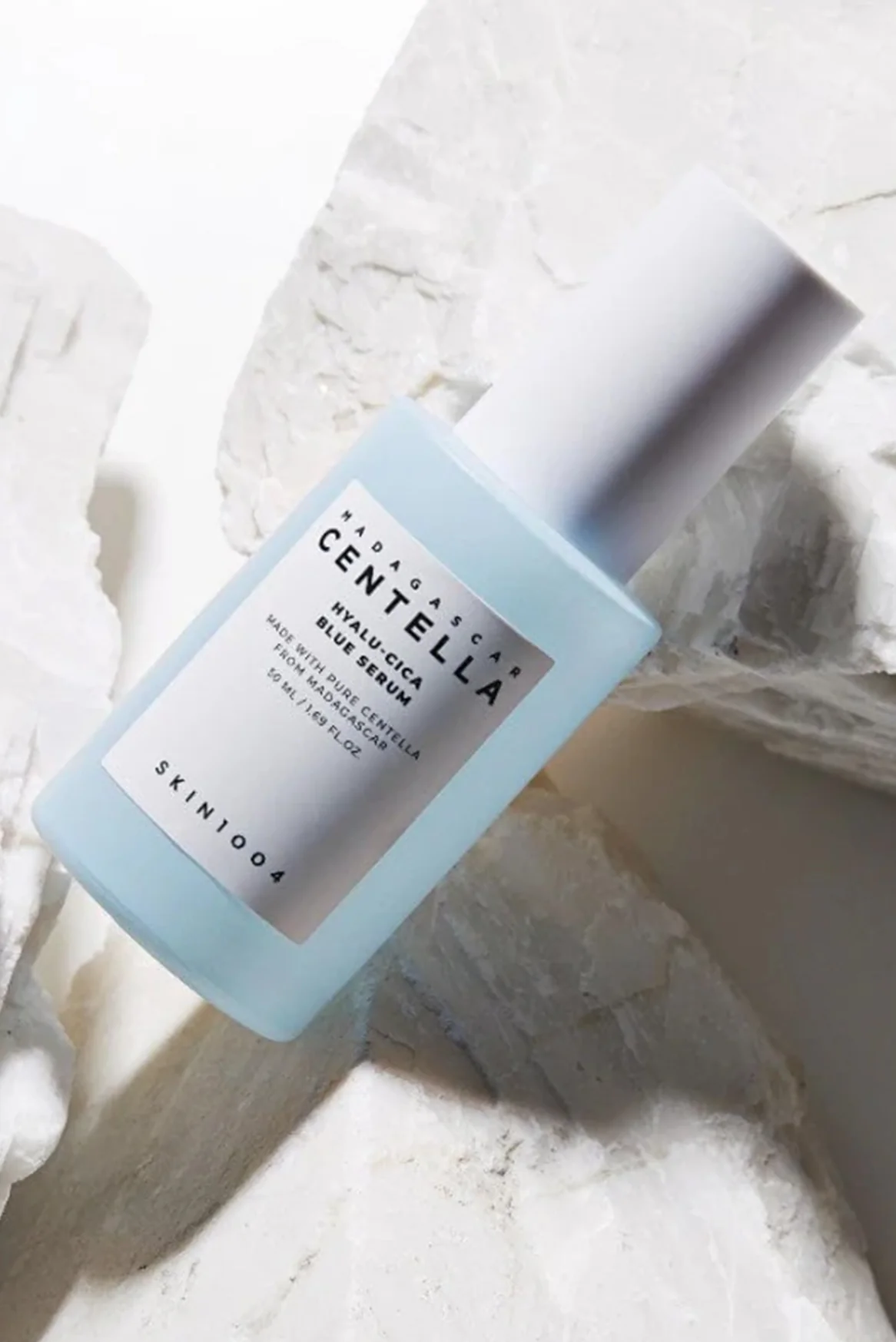 HYALU-CICA BLUE SERUM MADAGASCAR CENTELLA SKIN 1004 50ML - Imagen 2