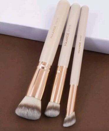 SET DE 3 PIEZAS DE BROCHAS MAANGE