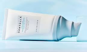 SUERO SOLAR HYALU CICA SPF50 MADAGASCAR SKIN1004 - Imagen 3