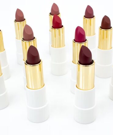 LABIAL VELVET MATTE LIPSTICK SALOME