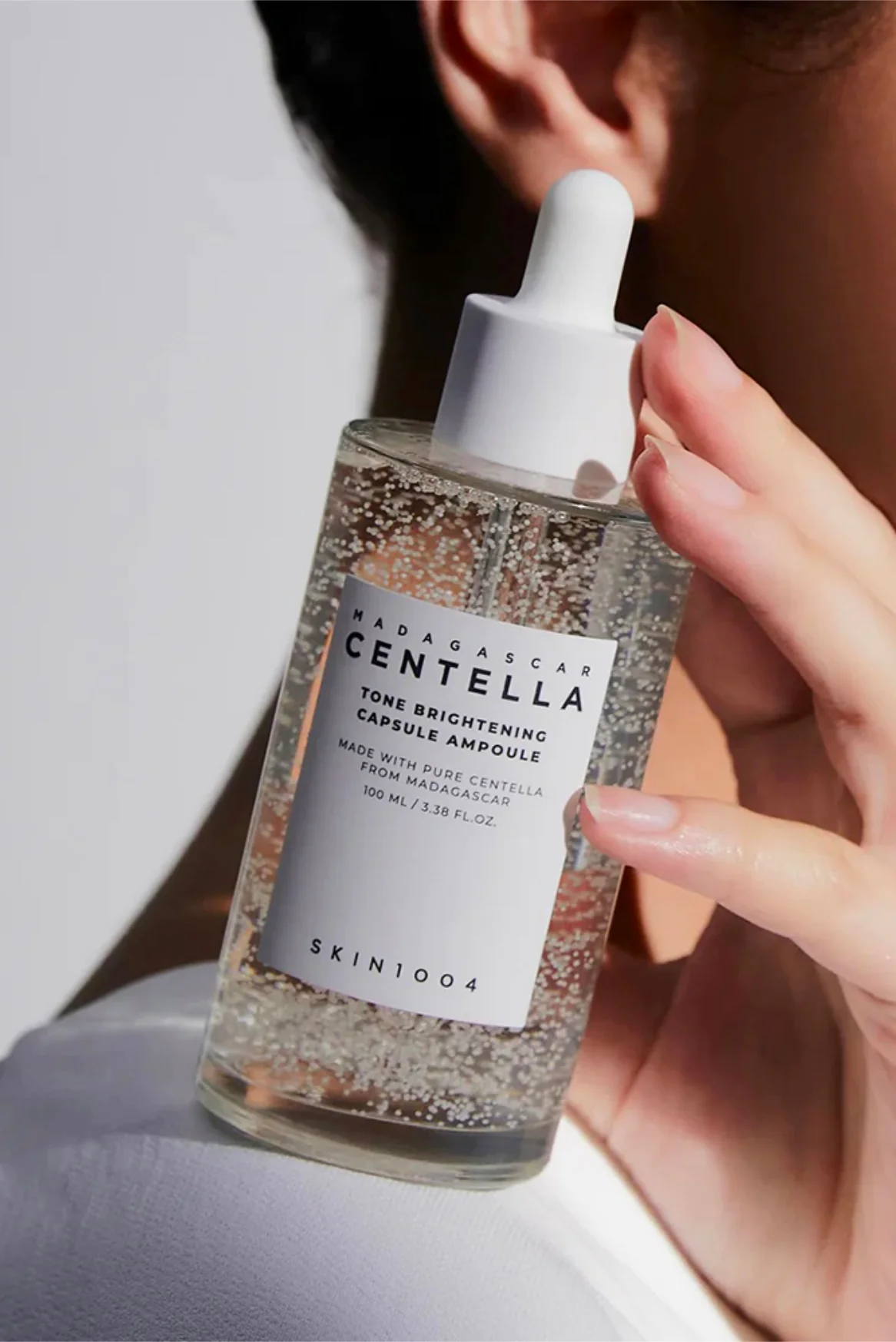 TONE BRIGHTENING CAPSULE AMPOULE CENTELLA MADAGASCAR 100ML