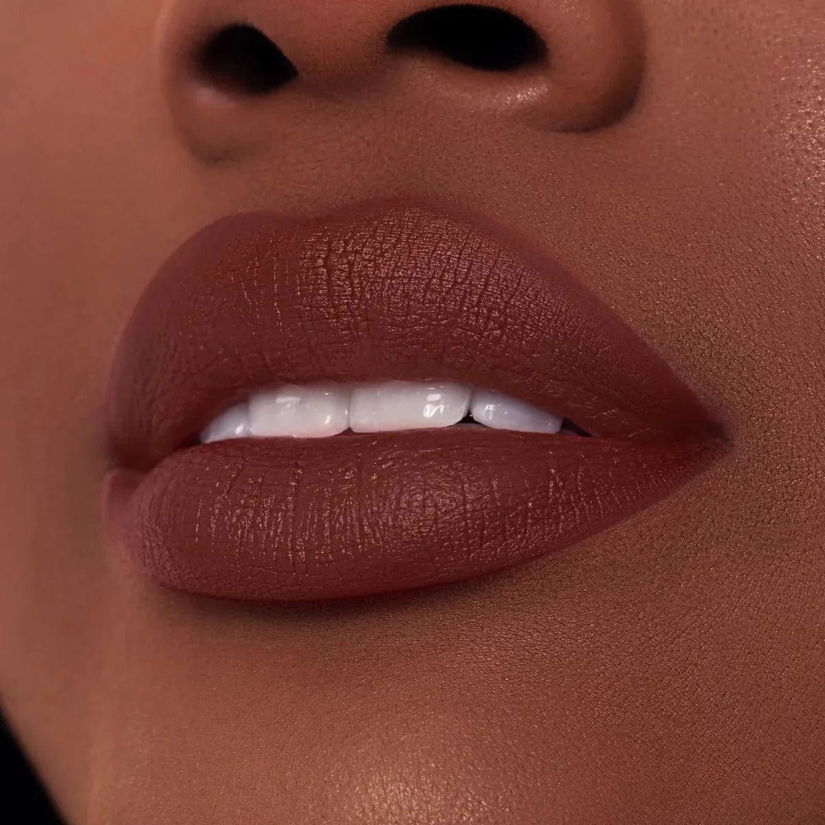 LABIAL TEASE ME BEAUTY CREATIONS - Imagen 16