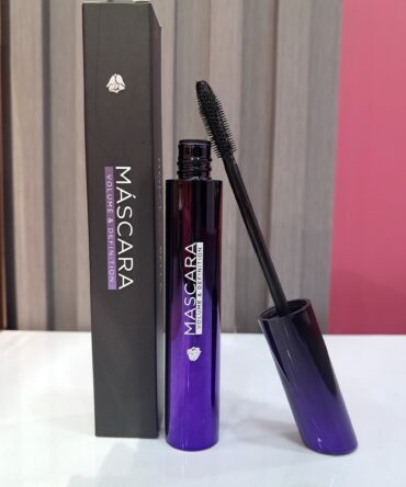MÁSCARA DE PESTAÑAS MORADA DOLCE BELLA